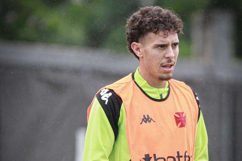 Nuno Moreira vem se tornando um dos principais jogadores do Vasco –