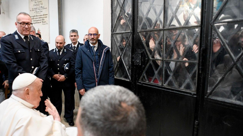 Papa Francisco visitou 70 presos em Roma