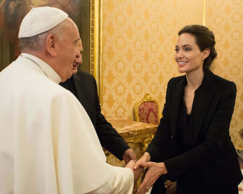 Papa Francisco com Angelina Jolie