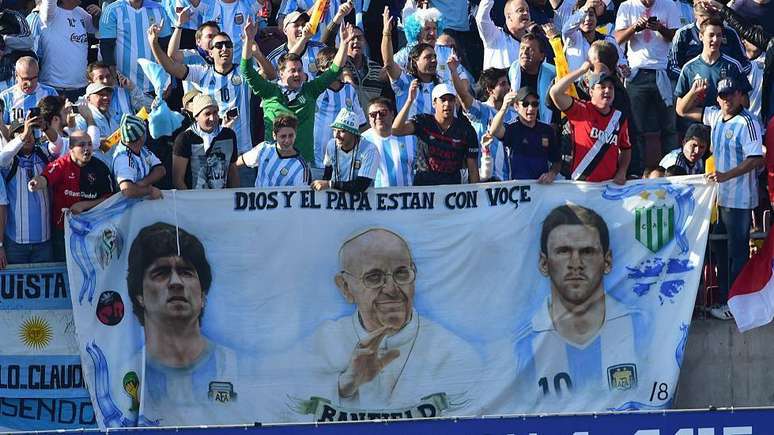 Maradona, o papa e Messi, três dos argentinos mais famosos da história