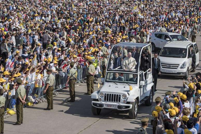 Francisco visitou o Chile e o Peru em janeiro de 2018, mas disse que não foi à Argentina e ao Uruguai porque muitos moradores locais estavam de férias