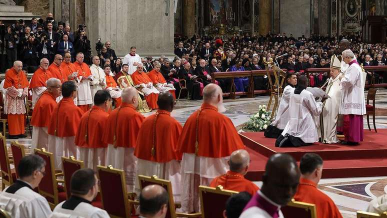 Papa Francisco durante cerim&ocirc;nia