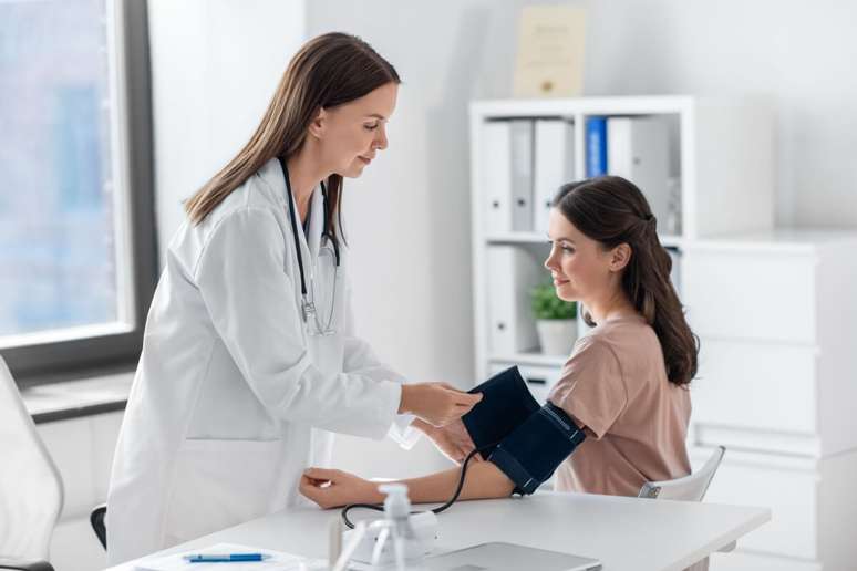 A hipertensão pode afetar a saúde vascular