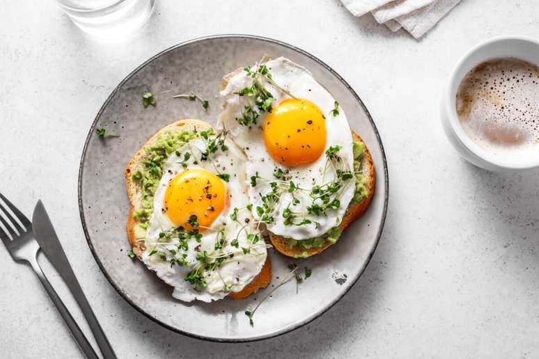 A gema de ovo fornece proteínas de alta qualidade e vitamina D 