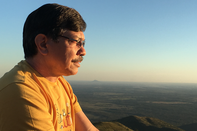 'Crescimento pentecostal n&atilde;o chega a ser amea&ccedil;a para a Igreja Cat&oacute;lica', acredita o padre e te&oacute;logo Eliomar Ribeiro de Souza, da Rede Mundial de Ora&ccedil;&atilde;o do Papa