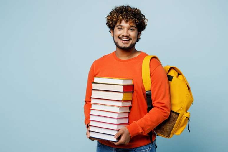 Compreender como os autores exigidos no Enem escrevem aumenta as chances de acerto na prova
