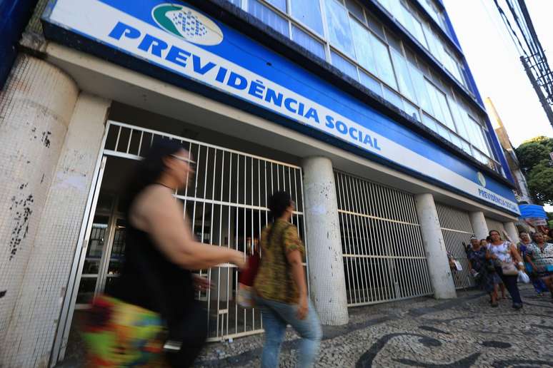 Esquema de fraude registrava aposentados e pensionistas como membros de associa&ccedil;&otilde;es de aposentados sem consentimento