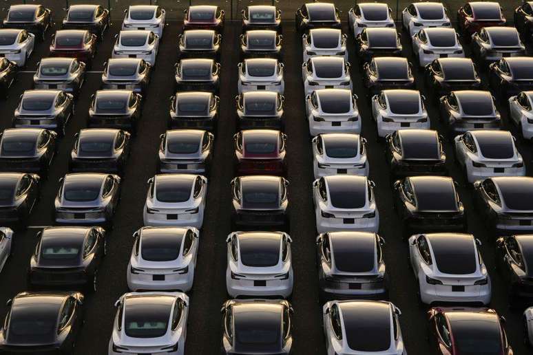 A Tesla acredita que a incerteza econ&ocirc;mica est&aacute; prejudicando suas vendas