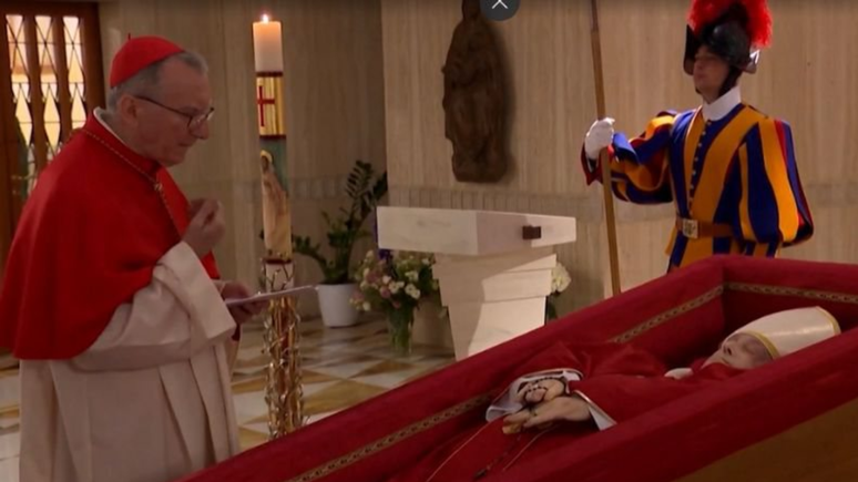 Papa Francisco é velado nesta quarta-feira; cerimônia é aberta ao público no Vaticano Papa Francisco é velado nesta quarta-feira; cerimônia é aberta ao público no Vaticano