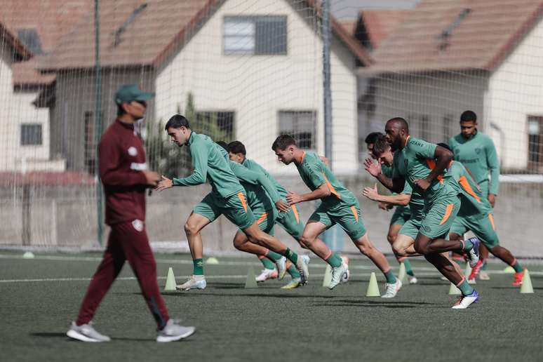 Com reservas, Fluminense treina em Santiago, Chile. (FOTO: LUCAS MERÇON / FLUMINENSE F.C)