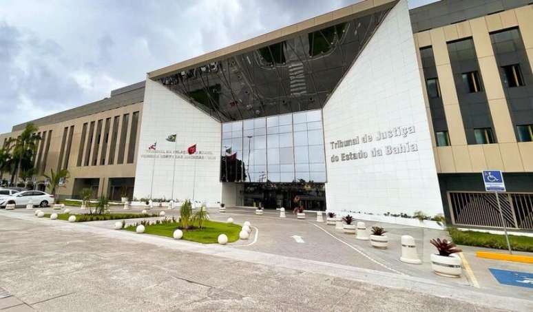 Entrada principal do Tribunal de Justiça da Bahia (TJ-BA)