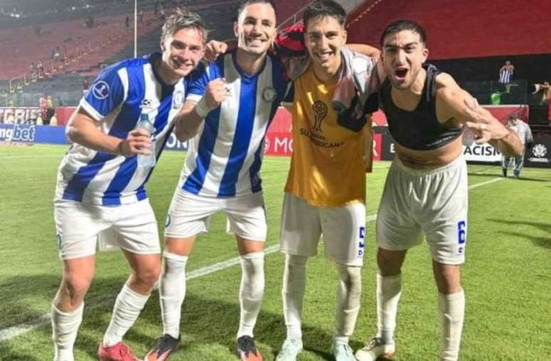 Duelo no Barradão teve o time visitante como vencedor na última quarta-feira (23) –