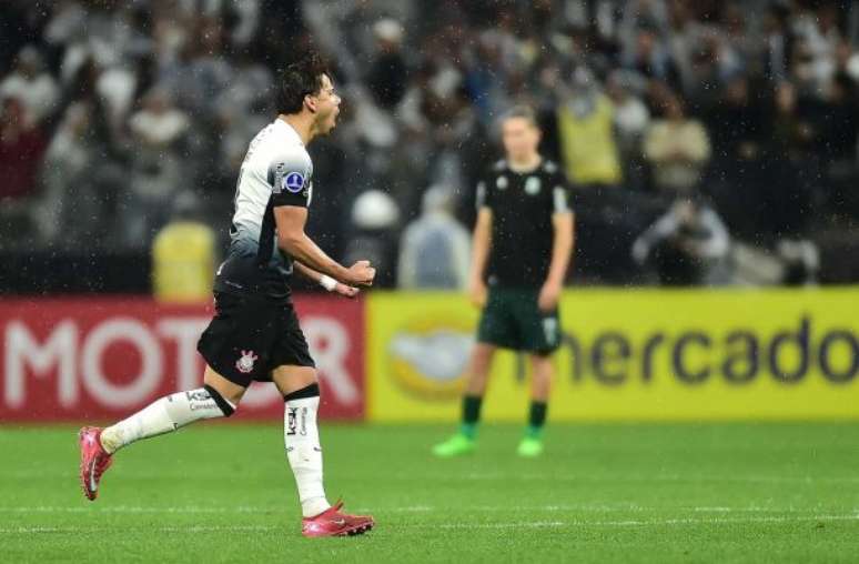 Romero fez o gol da primeira vitória do Corinthians na Sul-Americana –
