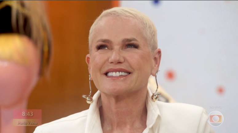 Patr&iacute;cia Poeta se fantasia de Xuxa no 'Encontro' e vira alvo de cr&iacute;ticas