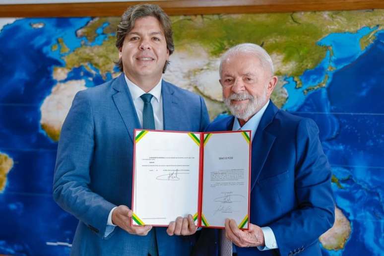 Frederico de Siqueira é nomeado e toma posse como ministro das Comunicações