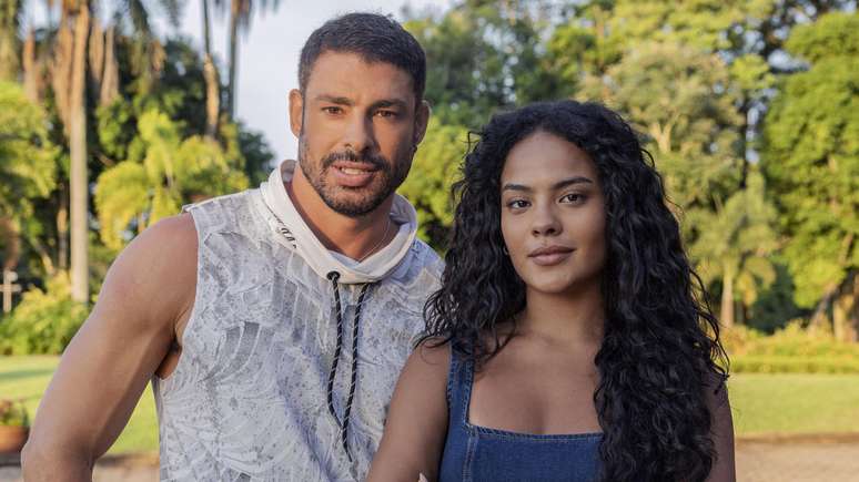 Foi noticiado que Cauã Reymond se desentendeu com Bella Campso nos bastidores de 'Vale Tudo'