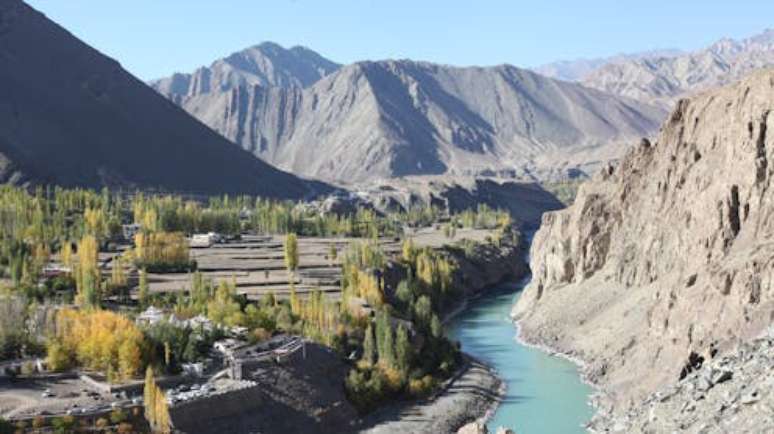 O Vale do Rio Indo no deserto frio de Ladakh, na Índia. Pallava Bagla/Getty Images