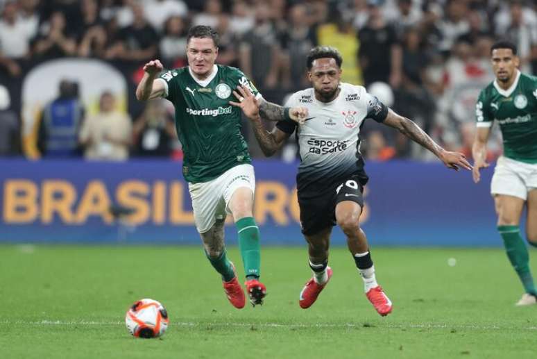 Corinthians e Palmeiras se enfrentaram pela final do Campeonato Paulista na Neo Química Arena.