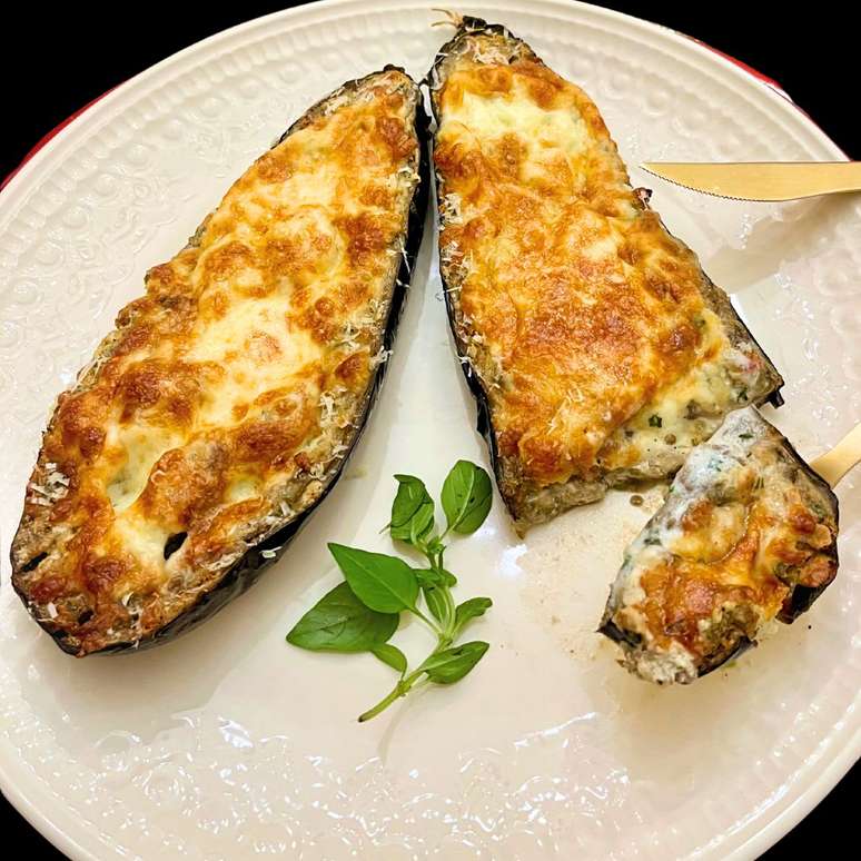 BERINJELA COM RECHEIO CREMOSO GRATINADA NA AIRFRYER