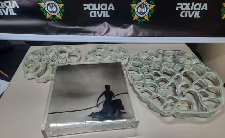 Pol&iacute;cia Civil recupera obras de arte furtadas por ex-CEO do Hurb