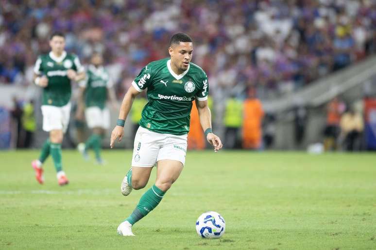 Vitor Roque (Palmeiras) durante jogo contra o 20.04.2025 
