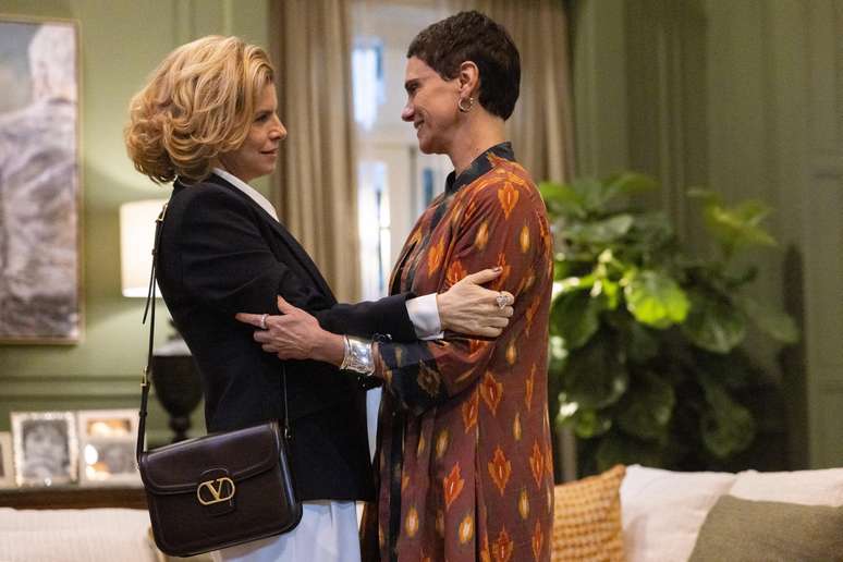 Debora Bloch como Odete Roitman e Celina (Malu Galli)(