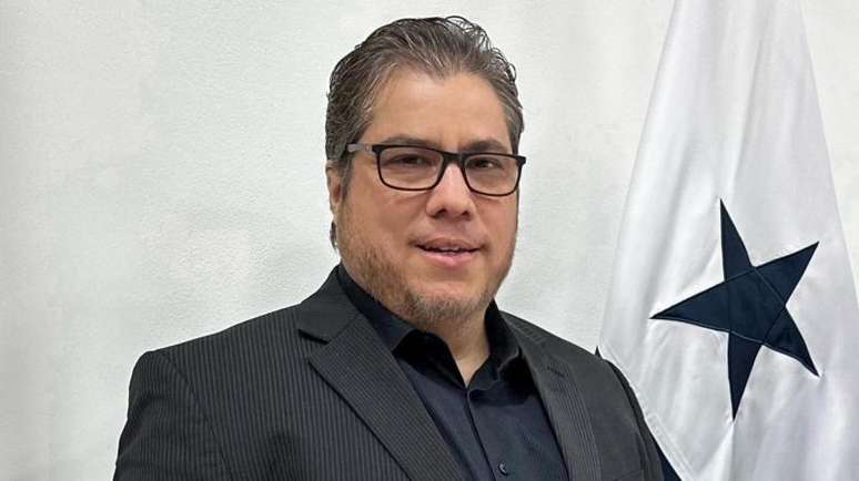 Ricardo Herrera Hazera &eacute; professor e pesquisador sobre temas de governo e pol&iacute;tica p&uacute;blica da Universidade do Panam&aacute;