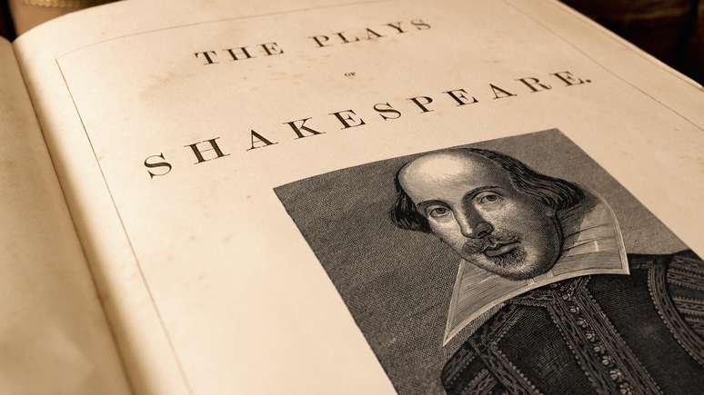 Carta encontrada em livro de 1608 levanta suspeitas de que autor viveu com Anne Hathaway entre 1600 e 1610