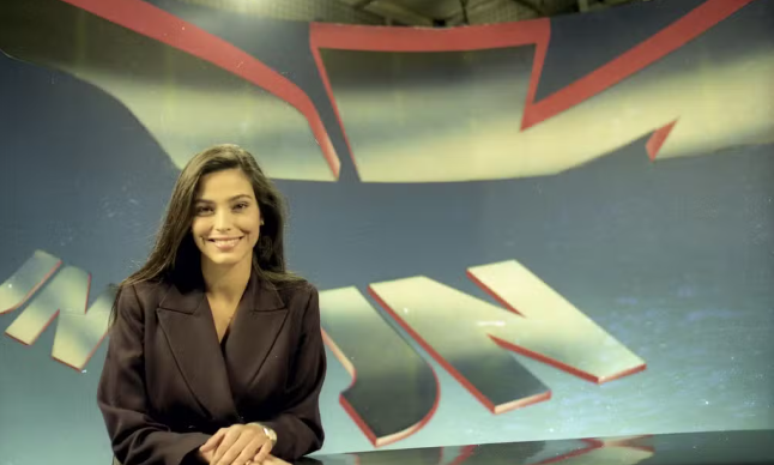 Valéria Monteiro na bancada do JN