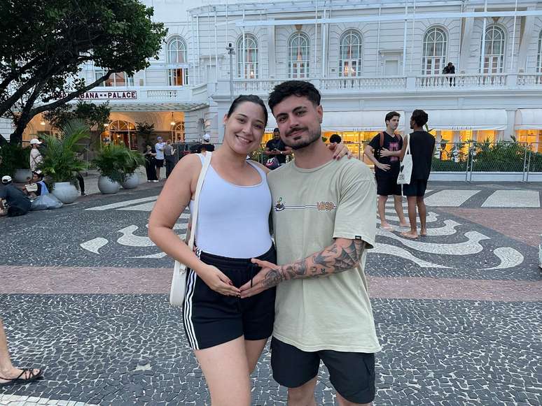 Casal veio de Ribeirão Preto para o Rio para realizar o chá revelação do filho e não estava sabendo do show da diva americana