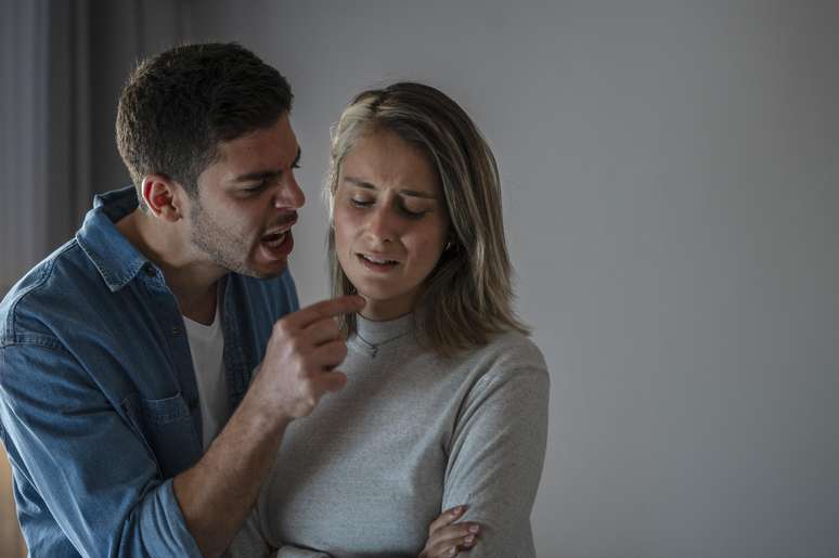Mulheres costumam refletir bastante até tomarem a decisão de separação