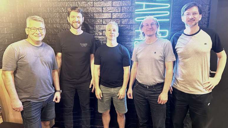 Fundadores da Continuum reunidos novamente em 2025: Henry Baggio, Rafael Dolzan, Rodrigo Dal&rsquo;Asta, Alexandre Vrubel e Daniel Dolzan 