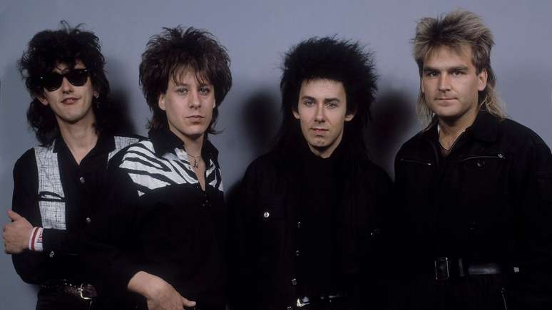 The Alarm em 1985 (E-D): Nigel Twiste, Dave Sharp, Eddie Macdonald e Mike Peters -