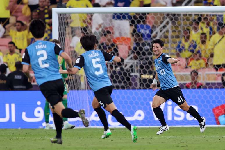 Lenica celebra el tercer gol 