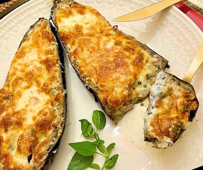 BERINJELA COM RECHEIO CREMOSO GRATINADA NA AIRFRYER 