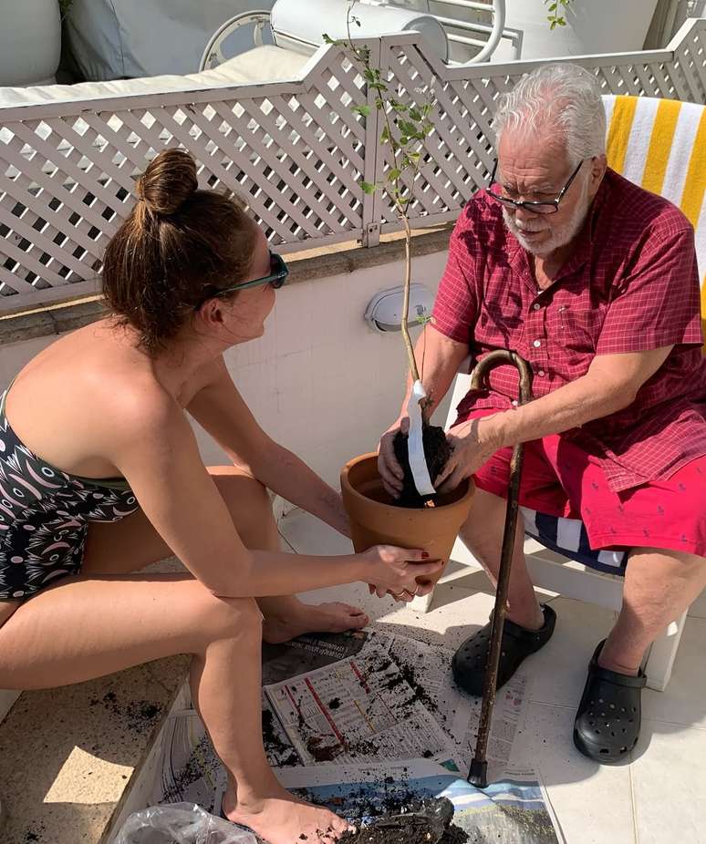 Manoel Carlos e a filha, J&uacute;lia Almeida