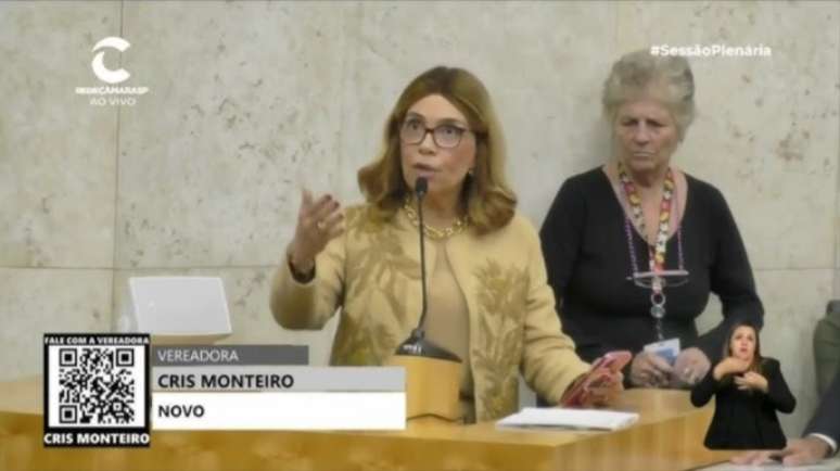 Vereadora de São Paulo Cristina Monteiro (Novo) fala durante sessão na Câmara Municipal