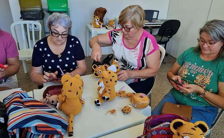 A iniciativa Crocheteras del Jaguar re&uacute;ne mulheres que vivem perto do Parque Nacional do Igua&ccedil;u