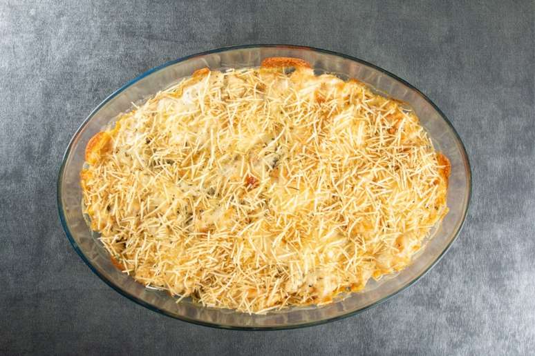 Fricass&ecirc; de frango 