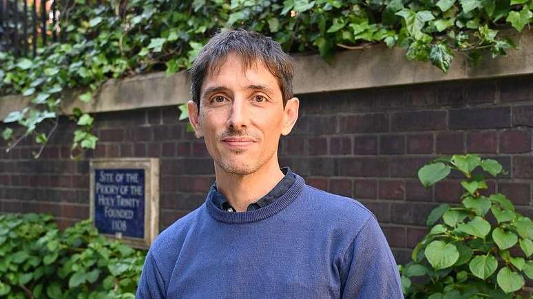 Federico Kacoliris e seus colegas da Funda&ccedil;&atilde;o Somuncura est&atilde;o salvando da extin&ccedil;&atilde;o a r&atilde;-de-canto, a mais amea&ccedil;ada do pa&iacute;s