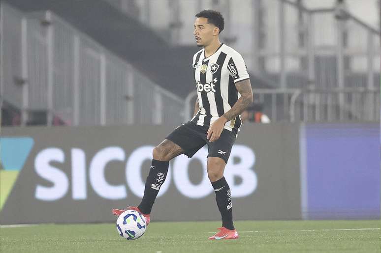 Guard Dogs, Gregore estaba en todos los partidos de Botafogo en la era de Paiva -