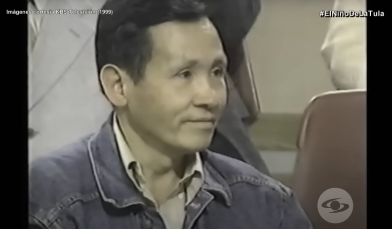 Carlos Arturo durante a entrevista televisiva na KBS em 1999