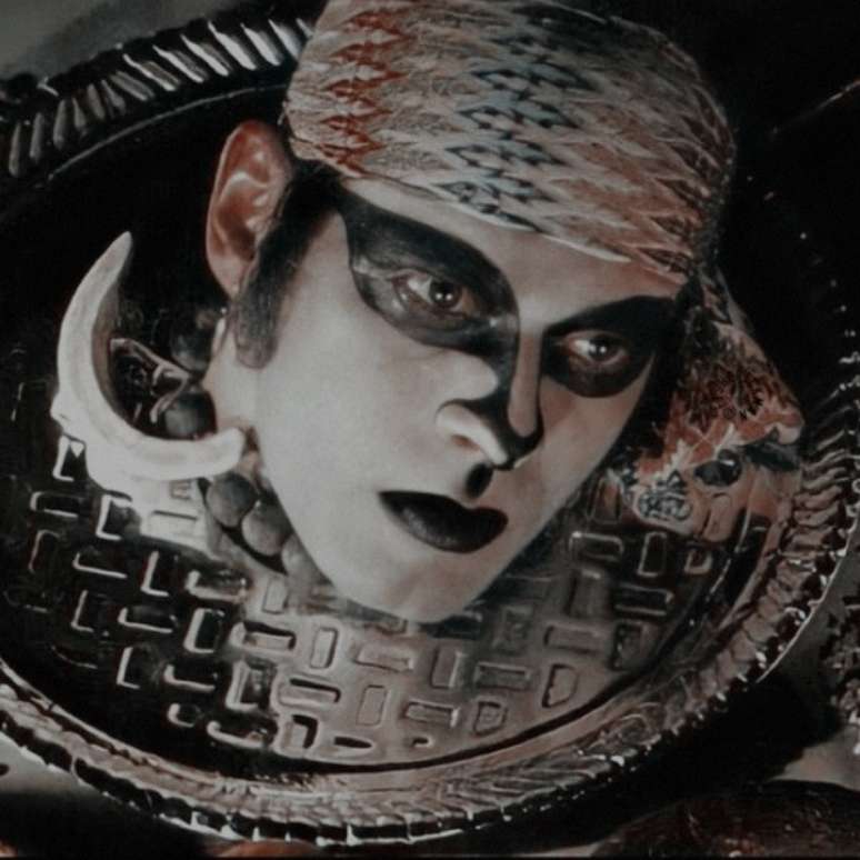 ney matogrosso icons like ou reblog se salvar &middot; por favor, n&atilde;o reposte sem os cr&eacute;ditos! [twitter: fisherickman] &ndash; @flordejules on Tumblr