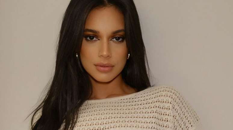 The former BBB Alane Dias is surprised to kiss with famous; I wait The former BBB Alane Dias is surprised to kiss with famous; I wait