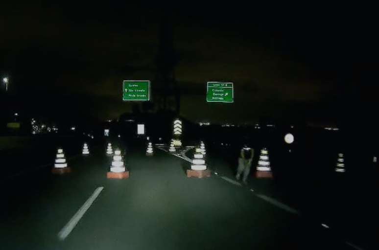 Caso ocorreu na altura de Cubatão (SP); na imagem é possível ver suspeitos