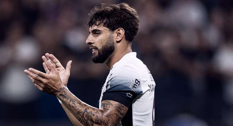 Yuri Alberto makes the hat -trick and decides a game against Internacional, a former club Yuri Alberto makes the hat -trick and decides a game against Internacional, a former club