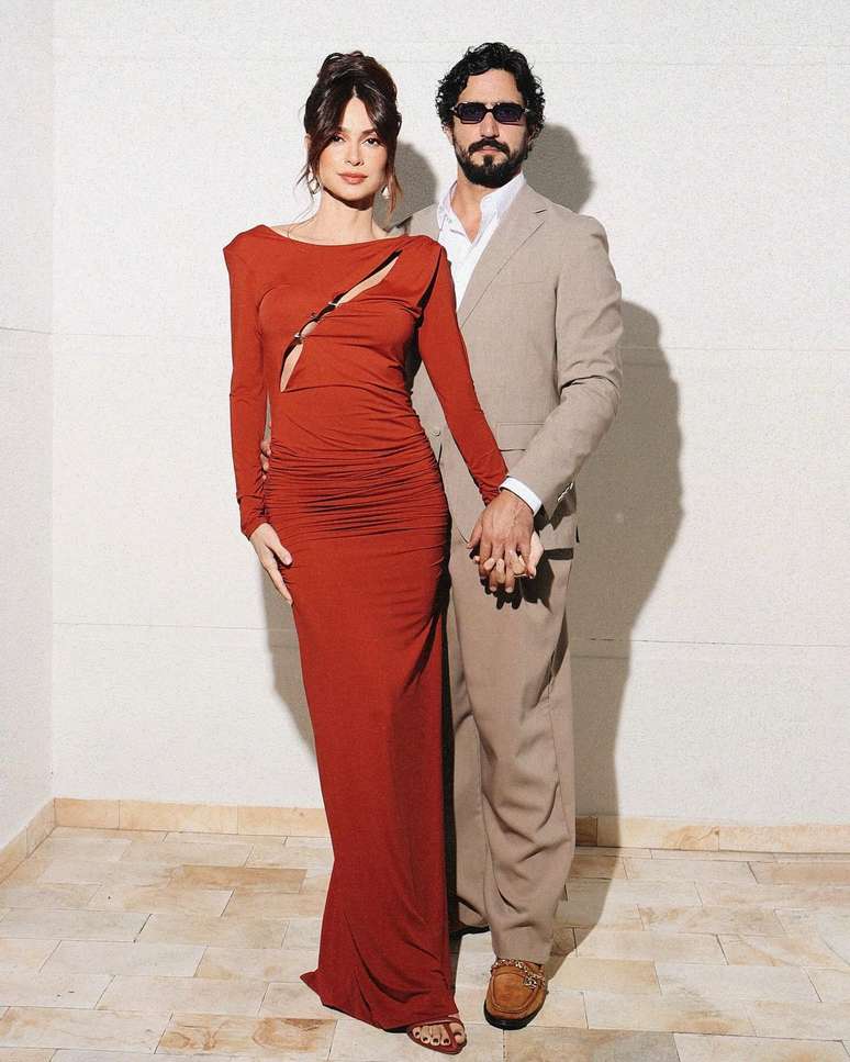 Thaila Ayala and Renato go Thaila Ayala and Renato go