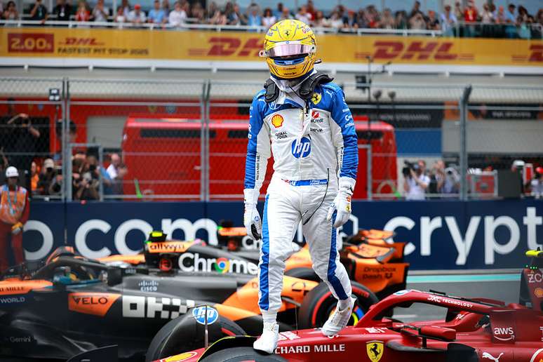 Lewis Hamilton completa Sprint en tercer lugar
