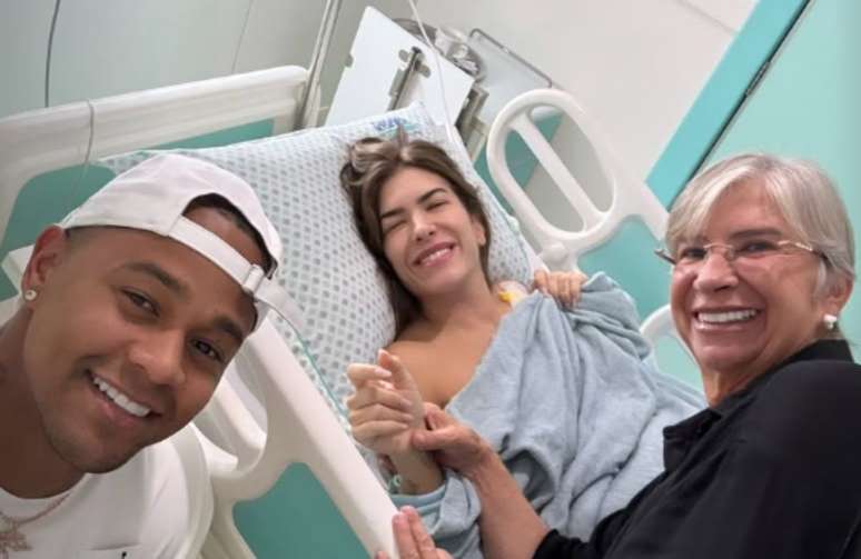 Improta Lore reveals having undergone surgery and has the help of Leo Santana in recovery Improta Lore reveals having undergone surgery and has the help of Leo Santana in recovery