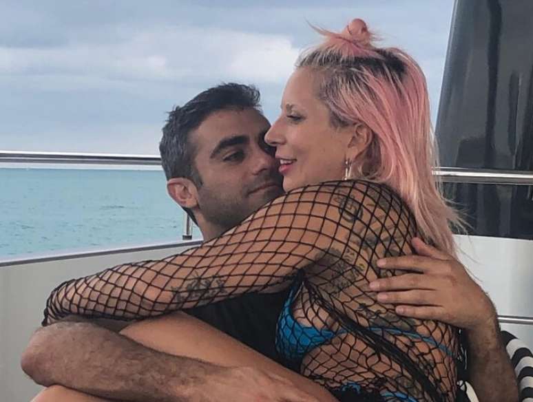 Who is Lady Gaga’s bridegroom, for those who make a statement in a show in Rio? Who is Lady Gaga’s bridegroom, for those who make a statement in a show in Rio?